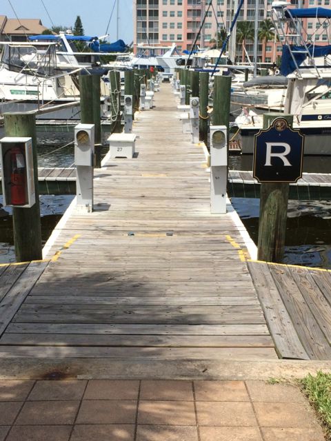 R Dock