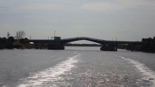 bridge closing feb 23 2015 10.42am