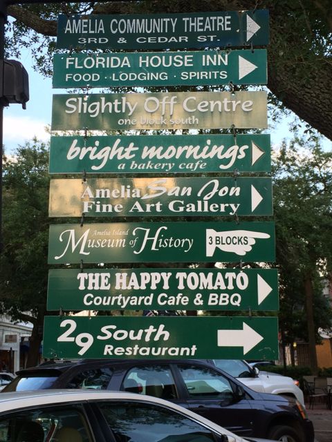 19.05 or 7.05pm signage in historical Fernandina 2