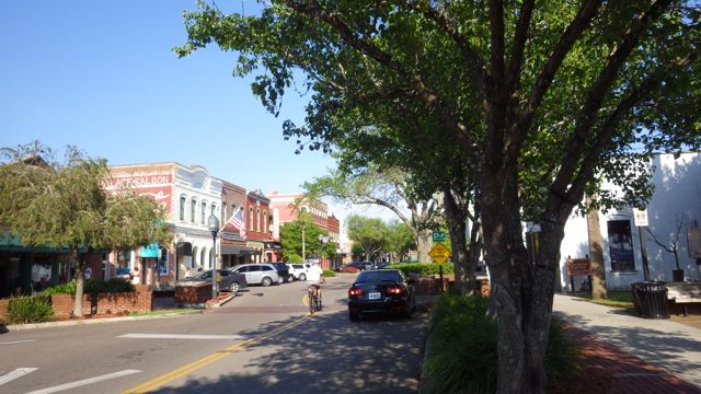 PM 5.30  Downtown Fernandina  4-23-15