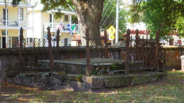 Public Burial Ground Sign St. Augustine 9.42am 4-2-15