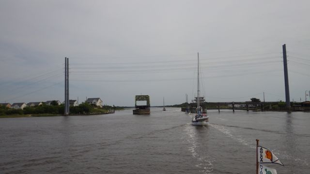 11.04am - Surf City Swing Bridge - 5-13-15
