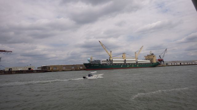 11.28am port in Beaufort, NC  5-14-1 D