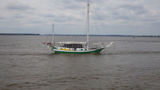 12.07pm  sail boat  5-14-15