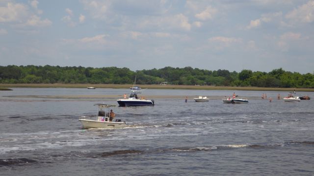13.46 - 1.46pm - entering charleston area - lots of boaters  5-3-15