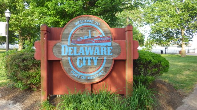 18.31 - 6.31pm - Delaware city sign - 5-29-15