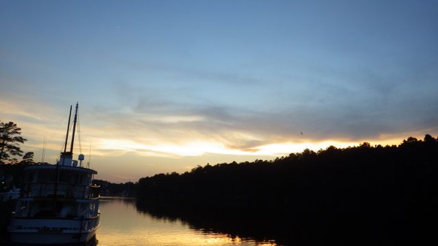 20.06 - 8.06pm - sunset at Atlantic Yacht Basin  5-20-15