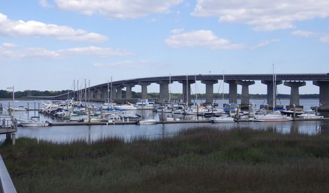4.55pm - far far away see our boat?  Far from the Dock Master Office - Beaufort, SC