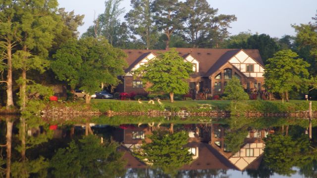 6.39am -House with reflections 5-20-15