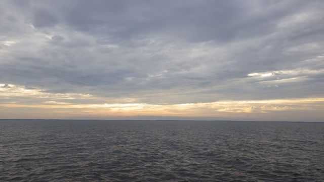 7.20am sun peaking thru  5-28-15