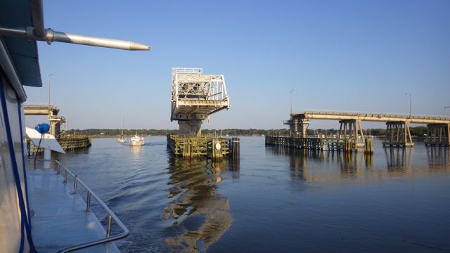 7.33am swing bridge 5-3-15