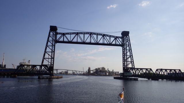 8.24am - RR bridge up 5-24-15