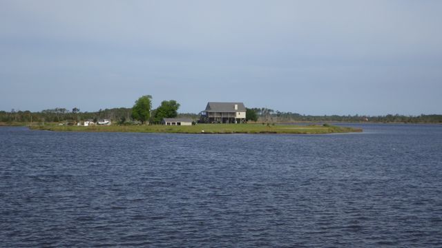 9.12am - nice little homestead - 5-17-15