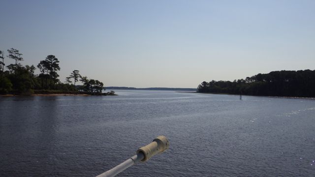 9.52am entering Fenwick Cut - 5-3-15