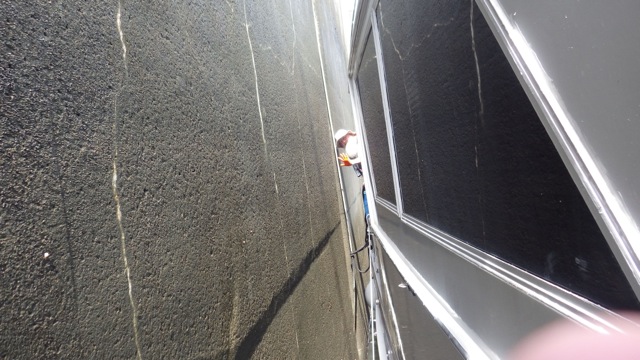 10.46am - Wayne at midcleat waving 6-17-15