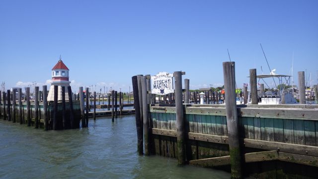 11.52am Utsch's marina  5-30-15