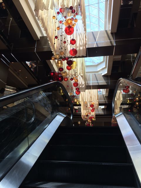 13.26 - 1.26pm Golden Nugget ceiling glass