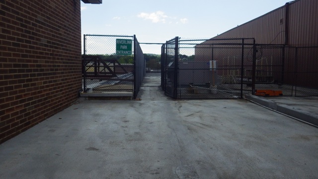 14.11 - 2.11pm - river link chain link fence opening 6-19-15