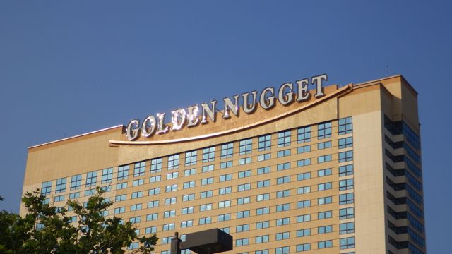 17.53 - 5.53pm golden nugget 6-10-15