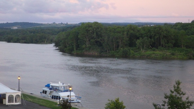 20.35 - 8.35pm - alwayshome by the wall at sunset 6-19-15