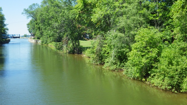 11.19am - approaching swing bridge 7-23-15
