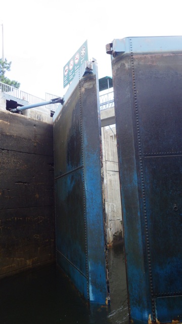 11.40am  -  lock doors closing  -  7-22-15