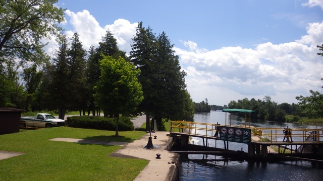 13.44 - 1.44pm - back view of lock 25 at the top  7-20-15