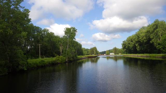 9.01am - approaching lock 22   6-26-15