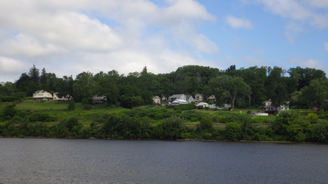9.25am - houses along the canal 6-24-15