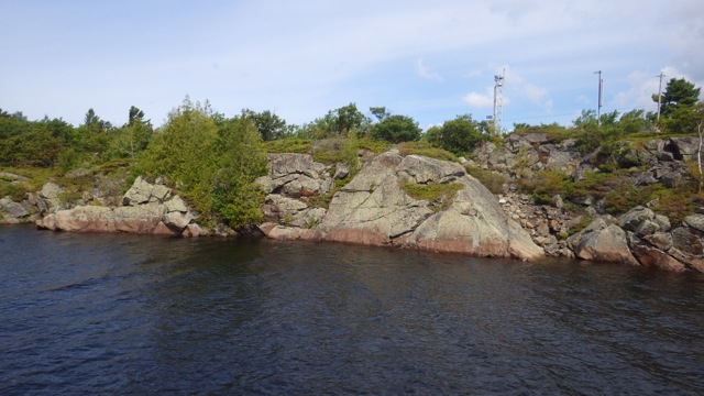 11.01am - rocks!! in Byng Inlet 8-6-15