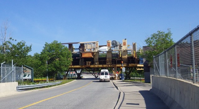 16.49 - 4.49pm - big chute crossing the street  7-24-15