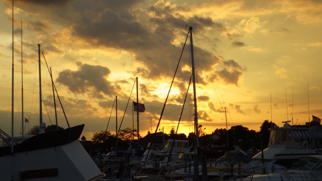 20.20 - 8.20pm - sunset Mackinaw City 8-13-15