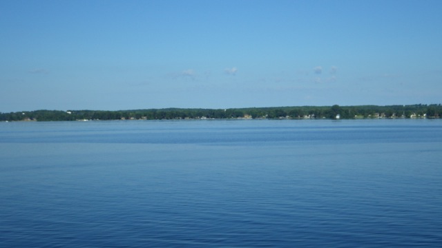 8.55am - north on the lake  7-24-15