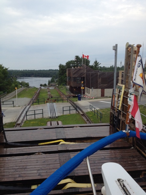 9.24am - WJ - on the chute approaching the road Big Chute 5 going over .