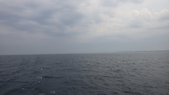 10.42am - 1-2ft with occassional 3 ft 09-03-15