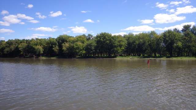 13.29 - 1.29pm scenry along the river 9-13-015