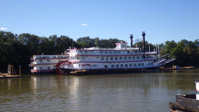 15.26 - 3.26pm - Hamm's Collection of boats 9-13-015