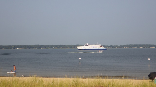 16.42 - 4.42pm - coastal cruiser C 8-31-15