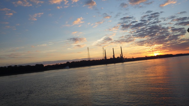 6.49am - sunrise on the Ohio 9-24-15