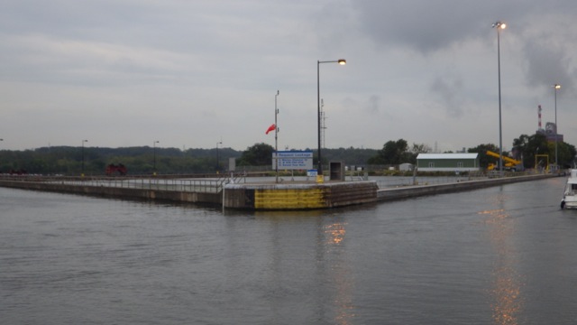 7.30am - lock right south of Joliet 9-11-15