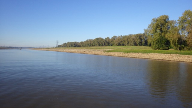 8.17am - Chain of Rocks canal 9-21-15