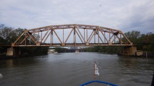 8.57am - bridge 9-10-15