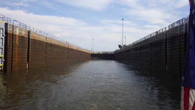 10.36am - leaving Wilkins Lock 10-08-15