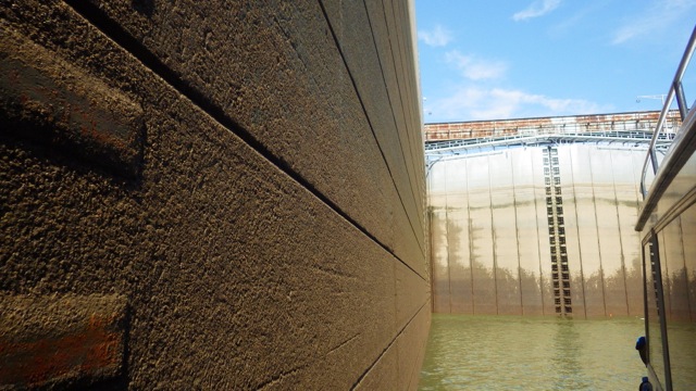 11.29am - door closed 9-25-15