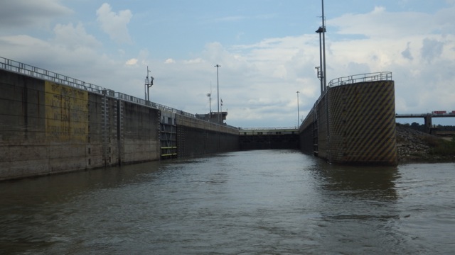 13.24 - 1.24pm - leaving Aberdeen lock 10-08-15