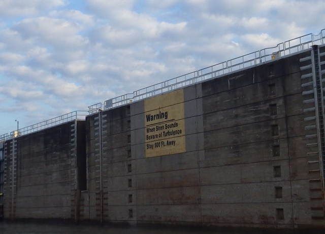 7.56am sign at bottom of Heflin Lock 10-12-15