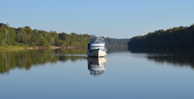 DSC_0105- at anchor at Sunflower Anchor 10-15-15 copy