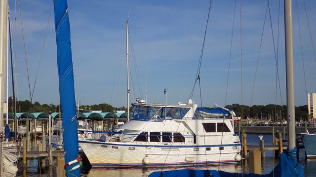 15.18 - 3.18pm - always home at the Panama City marina 11-15-15