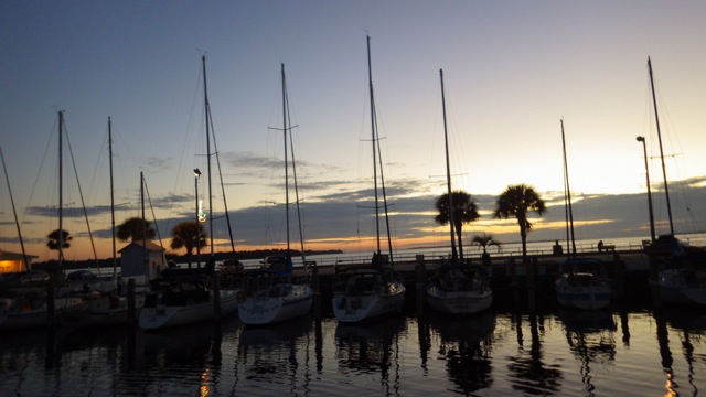 17.04 - 5.04pm - sunset at Panama City Marina 11-12-15