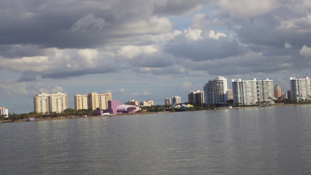 15.39 - 3.39pm - Purple building 12-1-15.